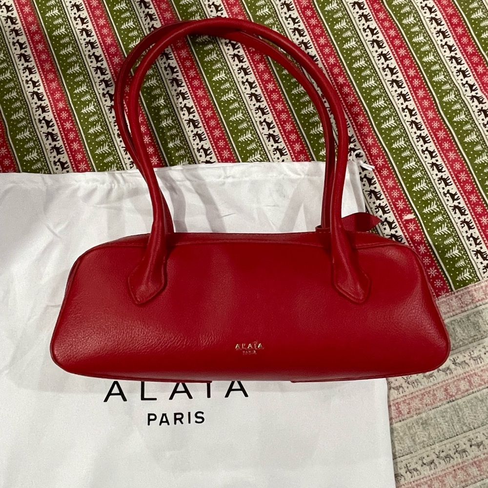 Alaïa Red Leather Shoulder Bag